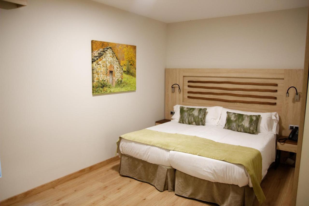Hotel Rural Las Montanas De Pumar Besullo Exterior photo