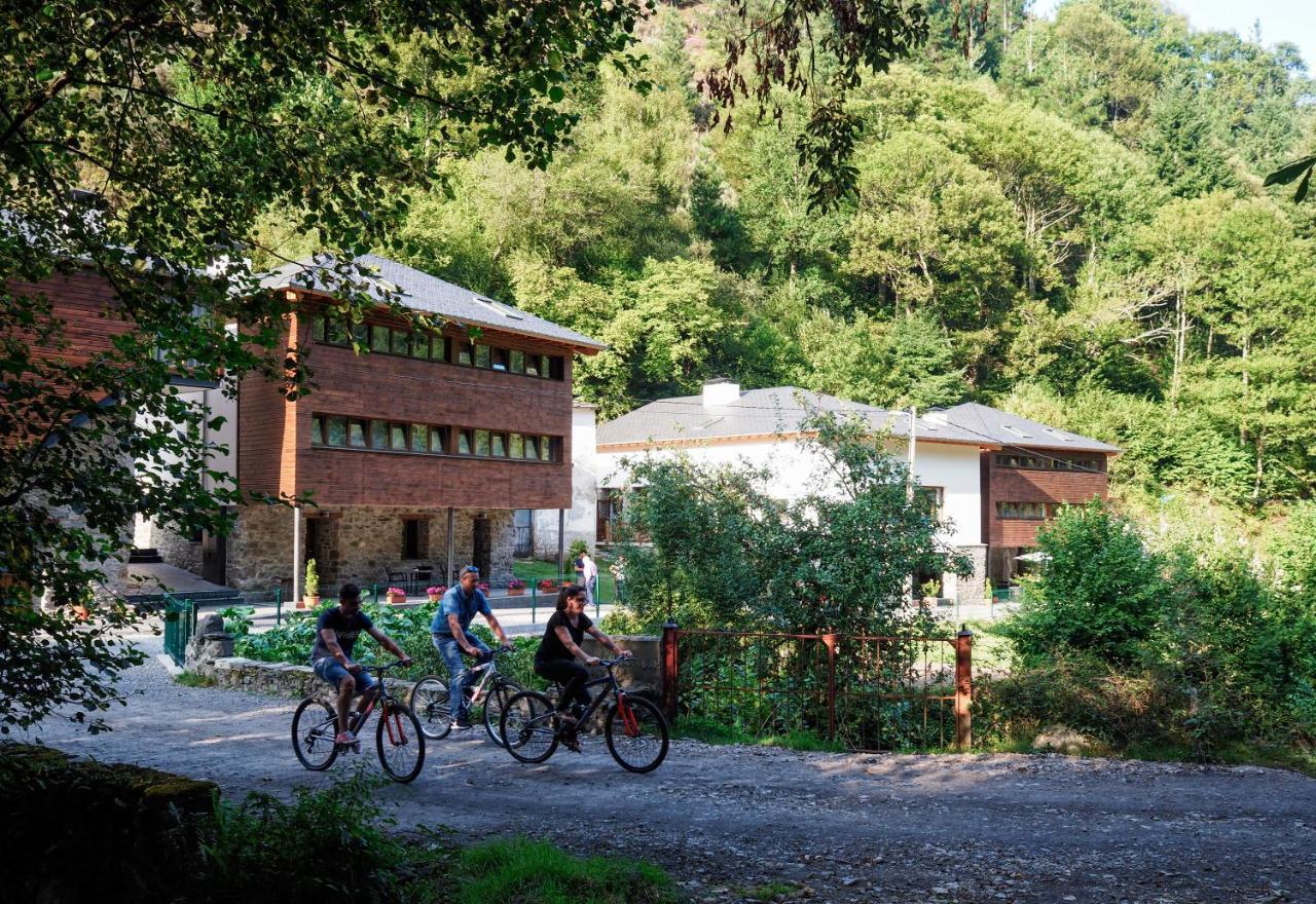 Hotel Rural Las Montanas De Pumar Besullo Exterior photo